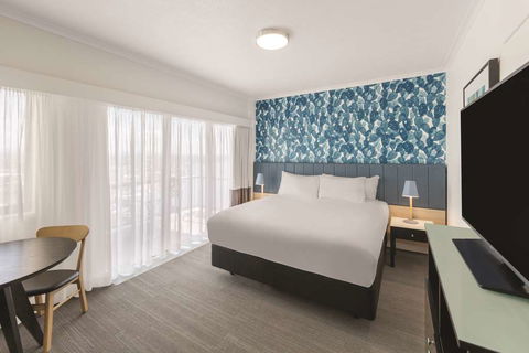 Vibe Hotel Gold Coast - Darwin Holiday 5