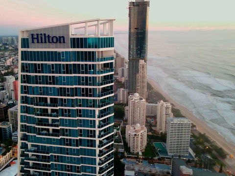 Hilton Surfers Paradise Hotel - Darwin Holiday 1