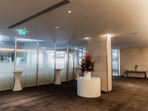 Hilton Surfers Paradise Hotel - Darwin Holiday 9