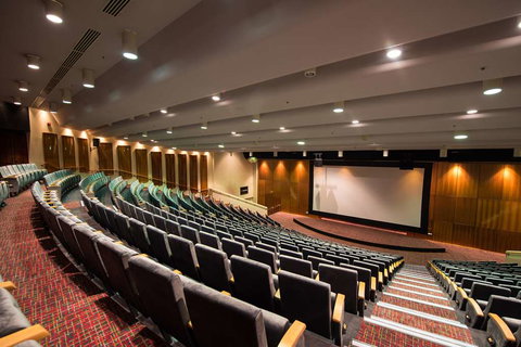 Wrest Point Hotel & Casino - Darwin Holiday 8