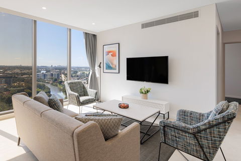 Meriton Suites George St - Darwin Holiday 4