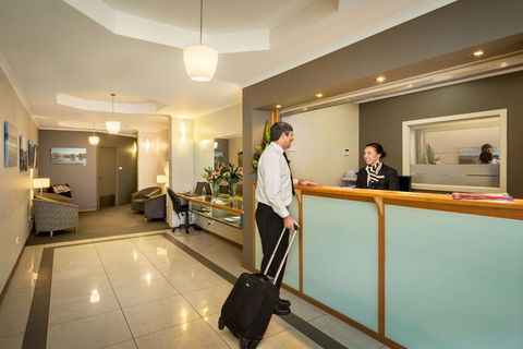 Quest Waterfront Serviced Apartments - Darwin Holiday 1