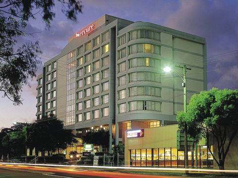 Mercure Hotel Parramatta - Darwin Holiday 0