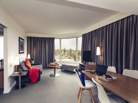 Mercure Hotel Parramatta - Darwin Holiday 4
