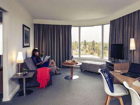 Mercure Hotel Parramatta - Darwin Holiday 17