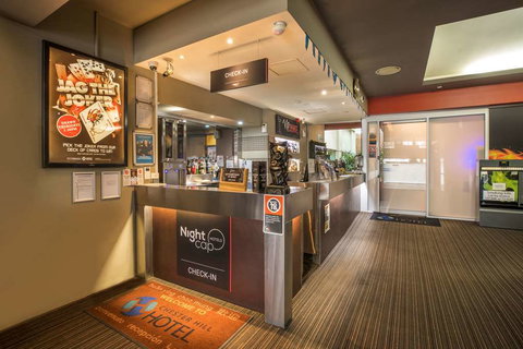 Nightcap at Chester Hill Hotel - Darwin Holiday 7