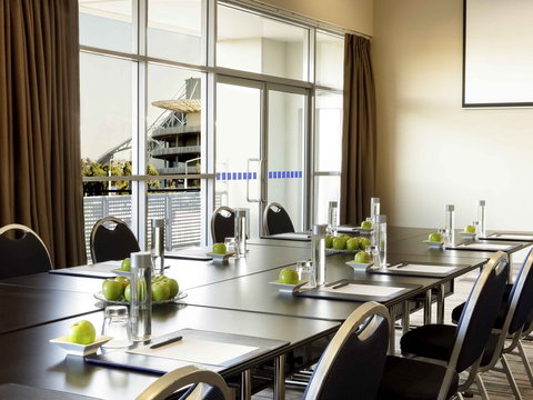 Hotel Ibis Sydney Olympic Park - Darwin Holiday 10