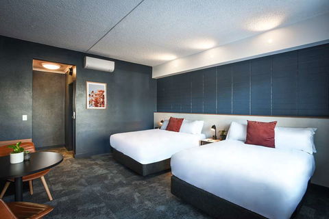 HotelMOTEL - Darwin Holiday 2