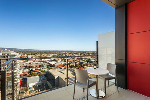 Quest On Franklin - Darwin Holiday 16