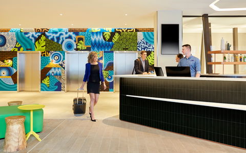 Holiday Inn Express Adelaide City Centre - Darwin Holiday 2