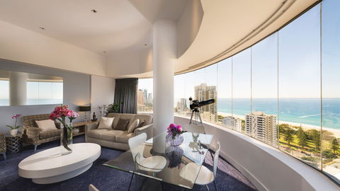Sofitel Gold Coast - Darwin Holiday 13