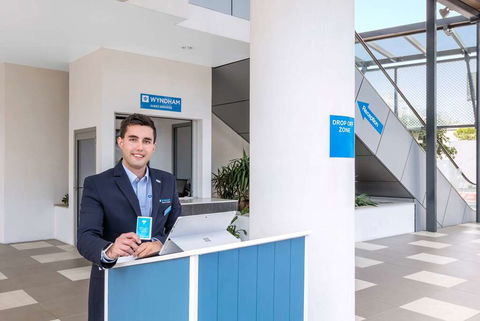 Wyndham Surfers Paradise Resort - Darwin Holiday 4