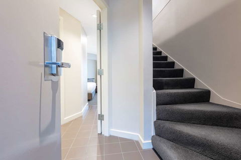 Amora Hotel Riverwalk Melbourne - Darwin Holiday 8