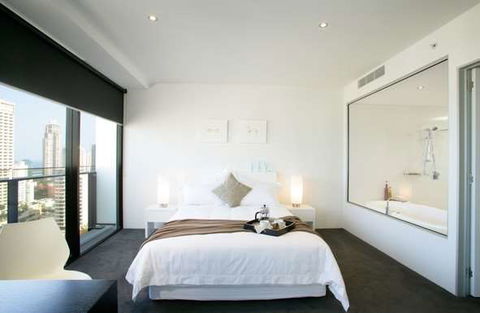 Mantra Circle on Cavill - Darwin Holiday 12