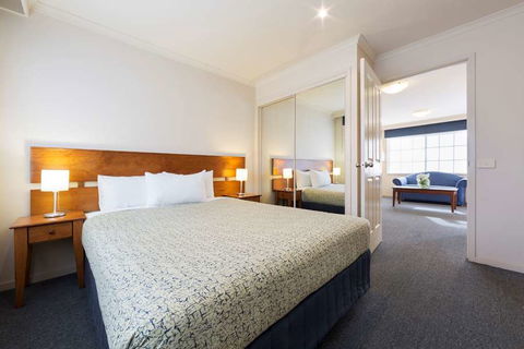 Canberra Parklands Central - Darwin Holiday 0