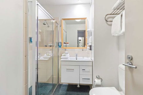 Quality Hotel Dickson - Darwin Holiday 4