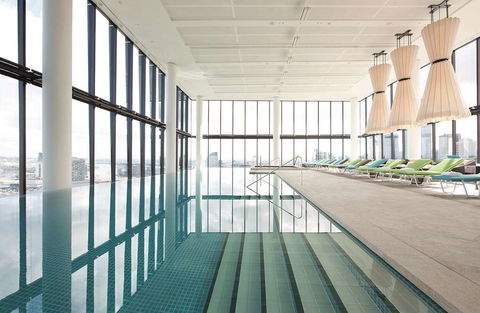 Crown Metropol Melbourne - Darwin Holiday 9