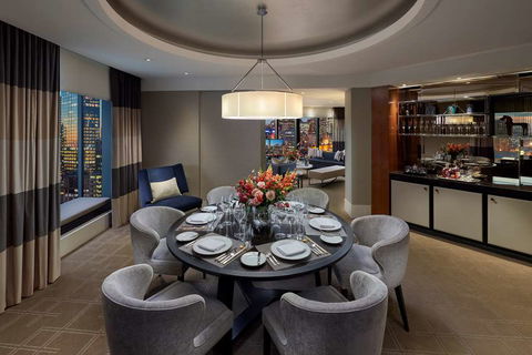 Crown Towers Melbourne - Darwin Holiday 8