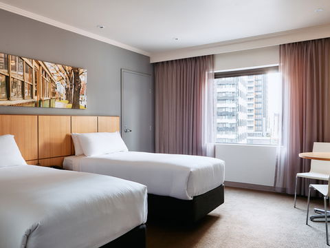 Mercure Melbourne Southbank - Darwin Holiday 6