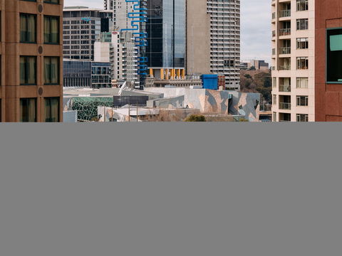 Mercure Melbourne Southbank - Darwin Holiday 13