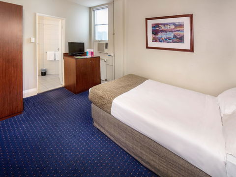 Ibis Styles Kingsgate Hotel - Darwin Holiday 8