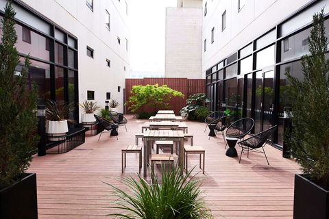 Essence Hotel Carlton - Darwin Holiday 1