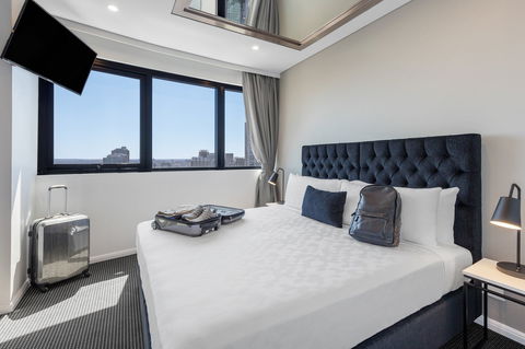 Meriton Suites Kent Street - Darwin Holiday 3