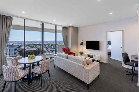Meriton Suites Kent Street - Darwin Holiday 9