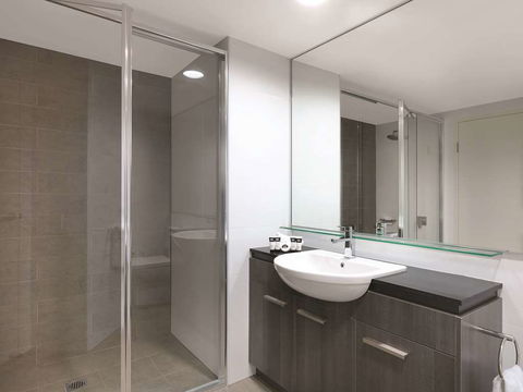 Adina Apartment Hotel Sydney Airport - Darwin Holiday 11