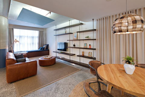 Zara Tower Serviced Apartments - Darwin Holiday 7