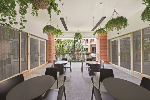 Adina Apartment Hotel Sydney Surry Hills - Darwin Holiday 13