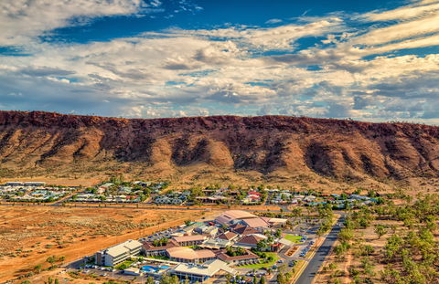 Crowne Plaza Alice Springs Lasseters - Darwin Holiday 0