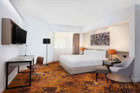Crowne Plaza Alice Springs Lasseters - Darwin Holiday 4