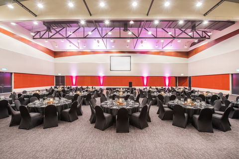 Crowne Plaza Alice Springs Lasseters - Darwin Holiday 16