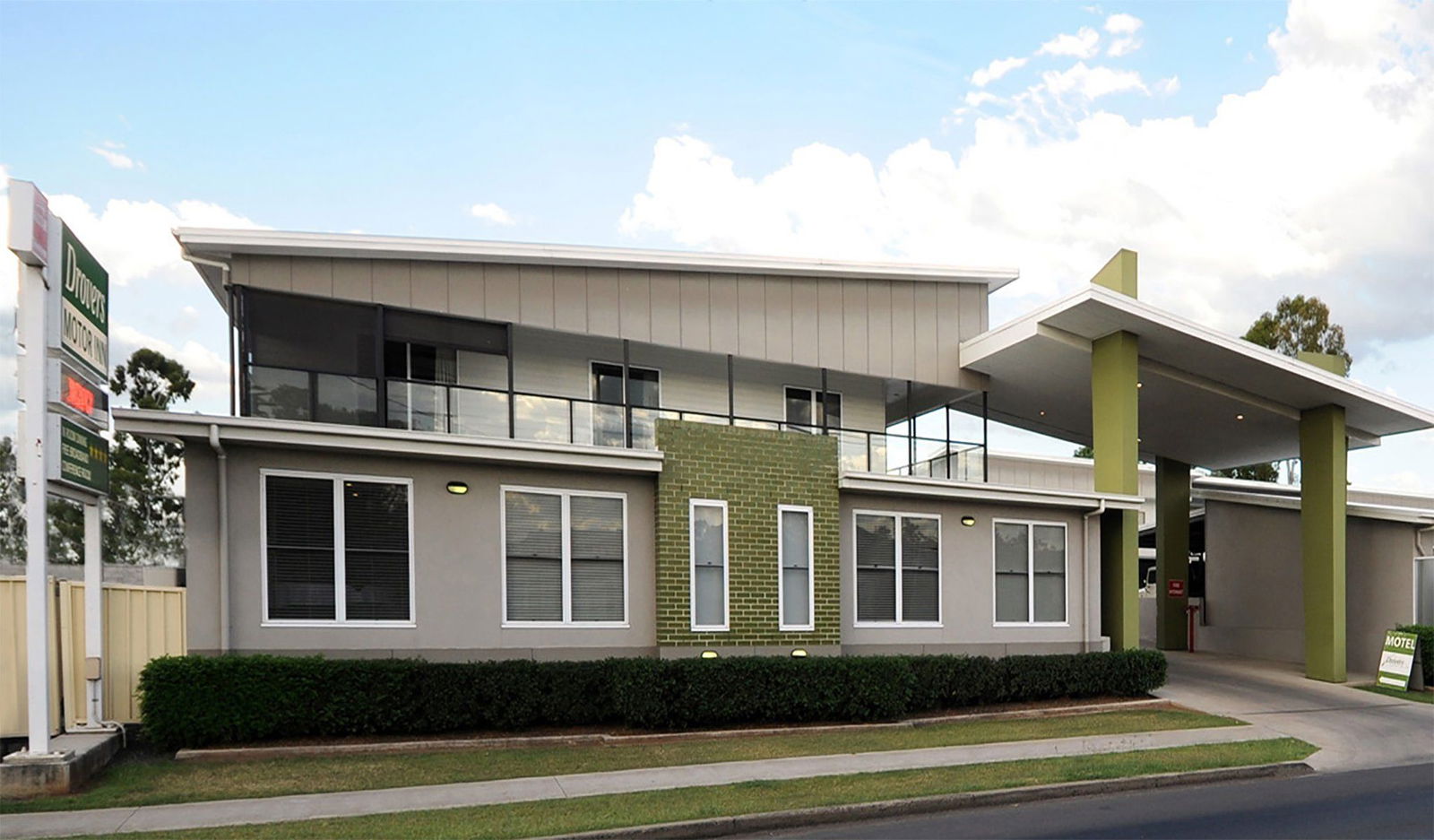 Ducklo QLD Darwin Holiday