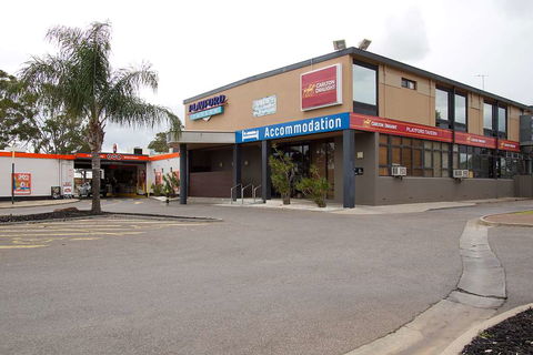 Nightcap At Playford Tavern - Darwin Holiday 0