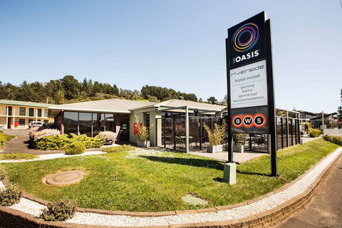 Nightcap at Riverside Hotel - Darwin Holiday 0