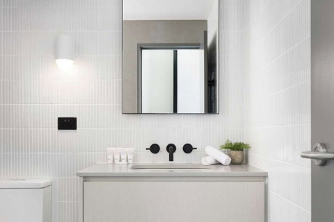 The Chen - Art Series - Darwin Holiday 2