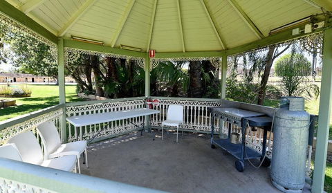 Burke & Wills Motor Inn - Darwin Holiday 1