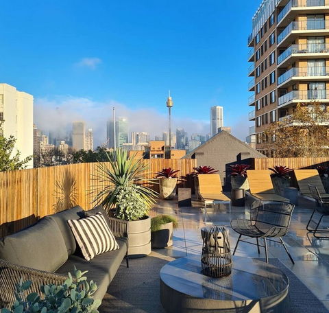 Regents Court - Darwin Holiday 2