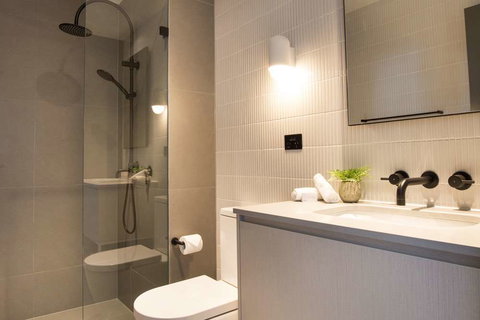 The Chen - Art Series - Darwin Holiday 1