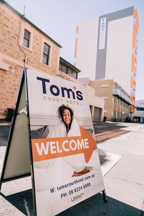 Tom's Court Hotel - Darwin Holiday 2