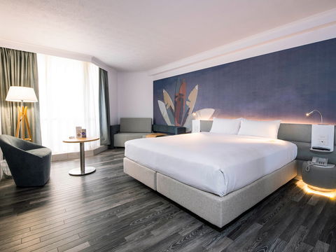 Novotel Surfers Paradise - Darwin Holiday 2