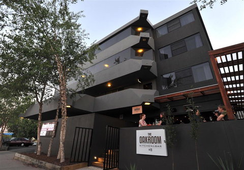 Townhouse Hotel, Wagga - Darwin Holiday 1