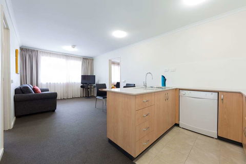 Ramada Encore By Wyndham Belconnen - Darwin Holiday 2