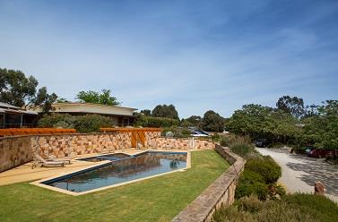 Muntham VIC Darwin Holiday