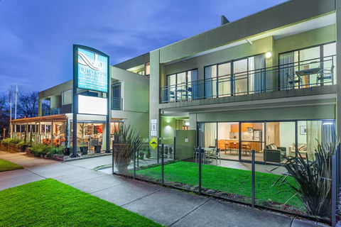 Quality Hotel Bayside Geelong - Darwin Holiday 2