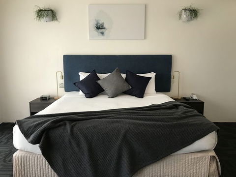 The Clan Lakeside Lodge - Darwin Holiday 1