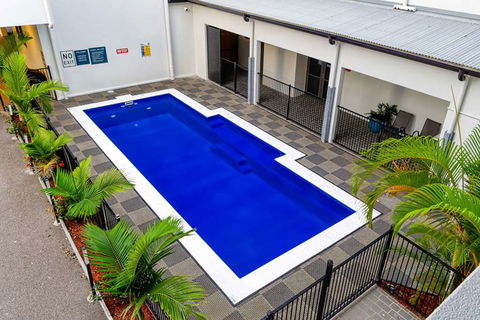 The Palmer Collective - Darwin Holiday 11