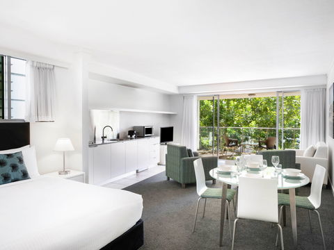 Peppers Blue on Blue Resort - Darwin Holiday 10